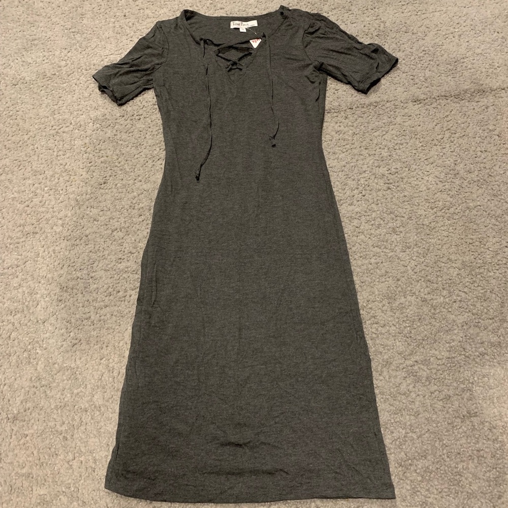 👗 $5 for $25 summer clean out!